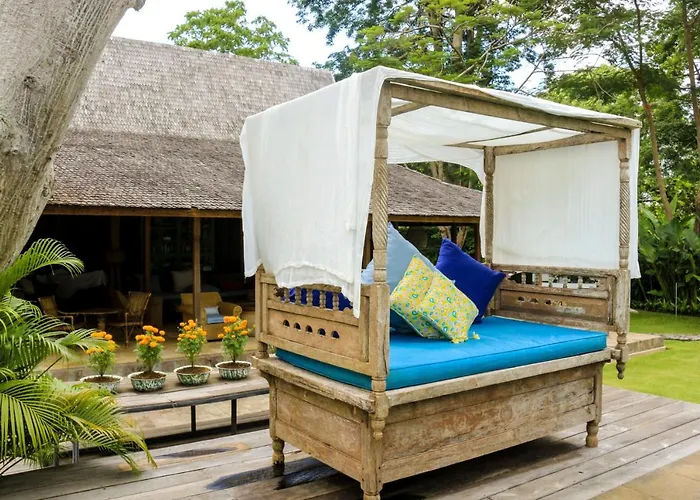 Chanteak Bali - Teak House 3 ベッド・アンド・ブレックファスト 4*