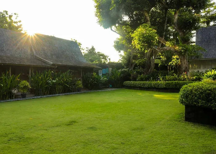 ベッド・アンド・ブレックファスト Chanteak Bali - Teak House 3 ジンバラン