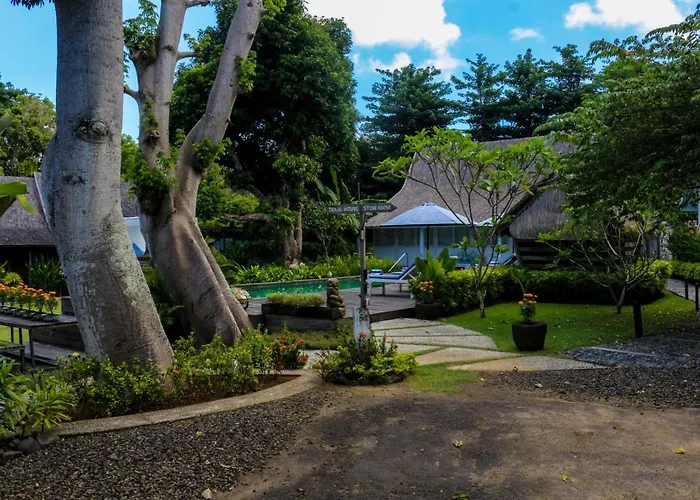 Chanteak Bali - Teak House 3 Bed and breakfast Jimbaran